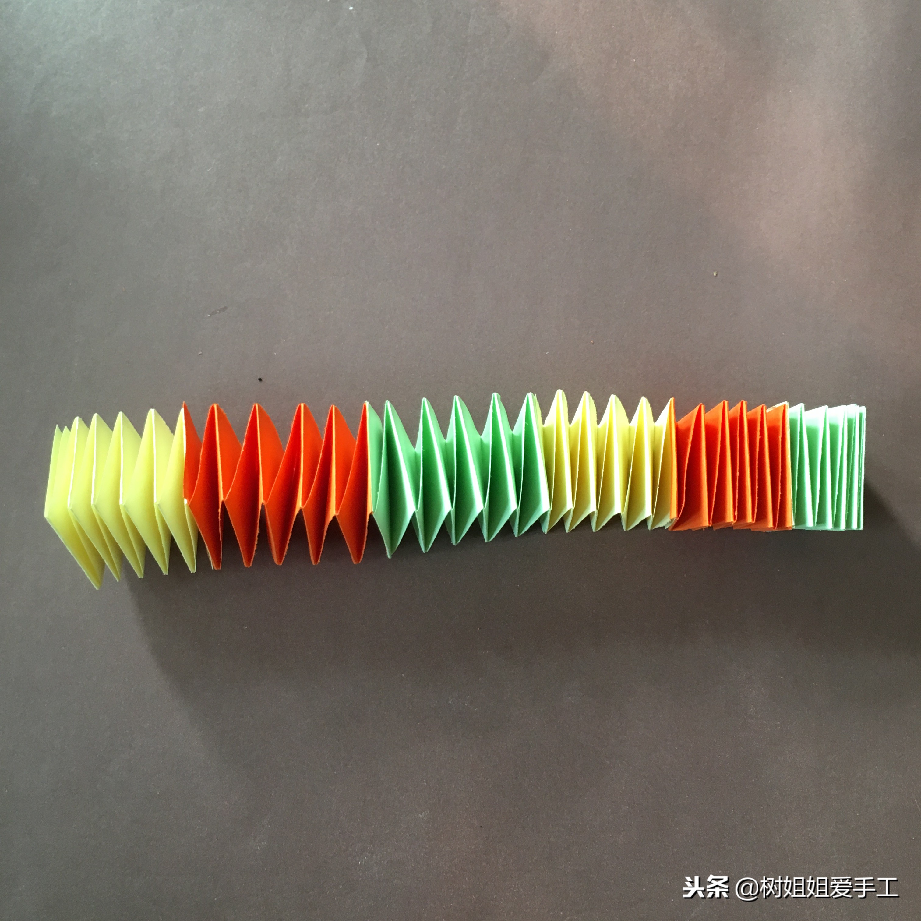 折纸弹簧简单又好玩的,亲子折纸大全简单又漂亮