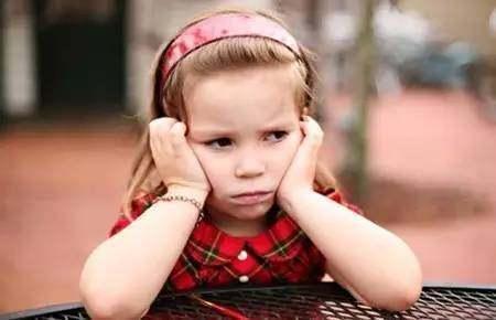 孩子钻牛角尖父母怎么办,孩子做事太过任性怎么教育
