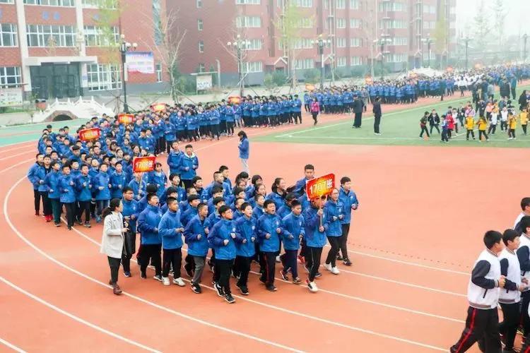 保定贺阳外国语学校衡水一中分校,保定贺阳衡水一中保定分校招生