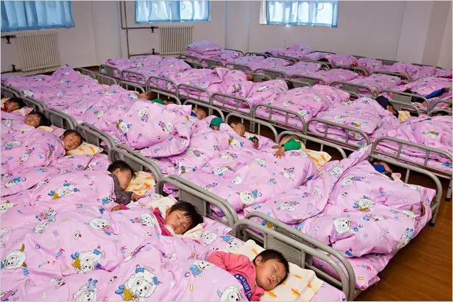 孩子不愿意去幼儿园睡午觉怎么办,幼儿园早晨太早入园该怎么办