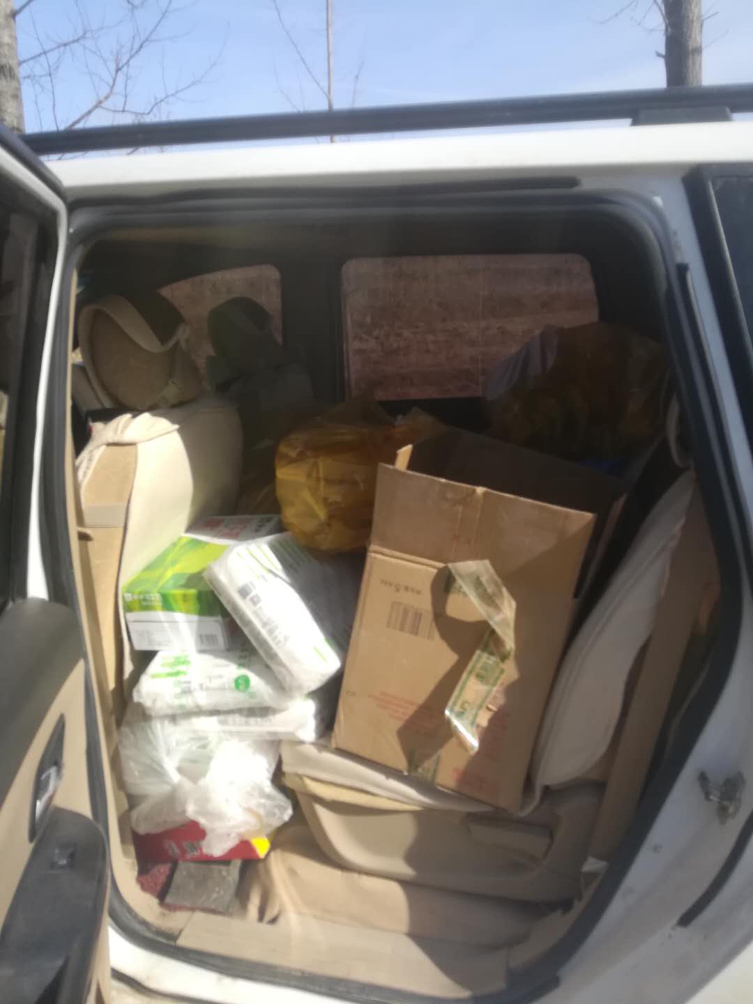 桐柏县黄岗镇任明扬：副支书变身“代购员”“送货员”