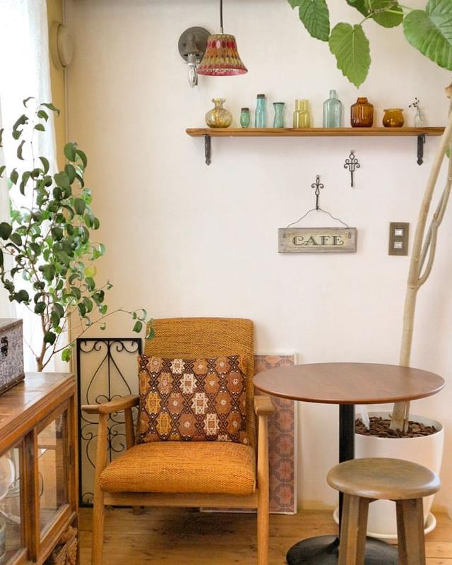 顶层带20平米左右的阁楼房子,有阁楼的挑高房子