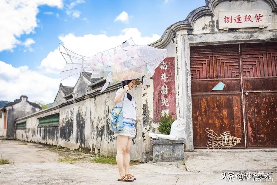 华师大油画系毕业的她，用纸改造广东传统花灯，还登上时尚杂志！