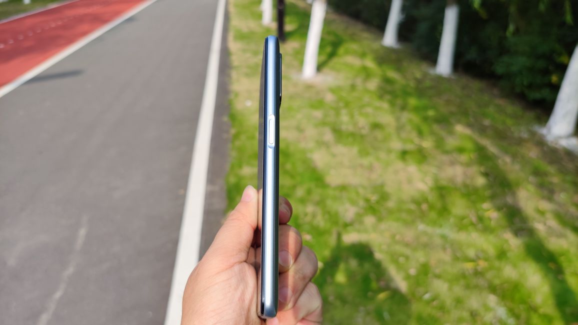 realmeq2pro日常使用怎么样,realmeq2i手机优缺点