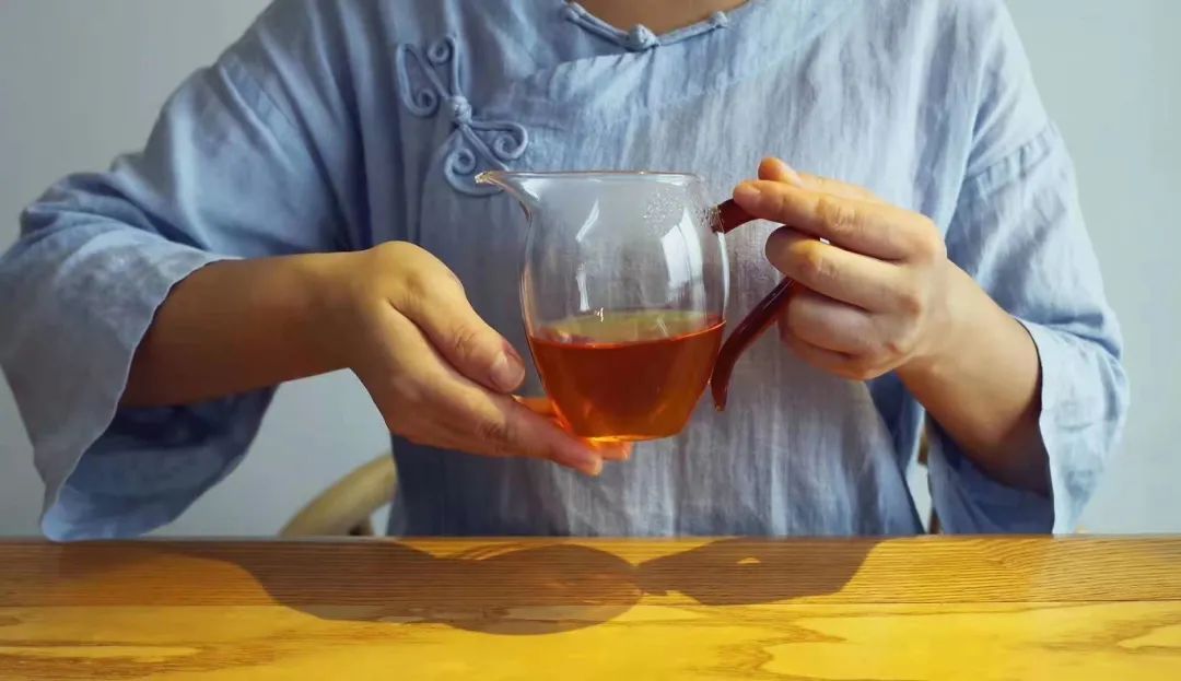 形成茶叶品质最重要的酶是,酶在茶叶加工中的应用和发展