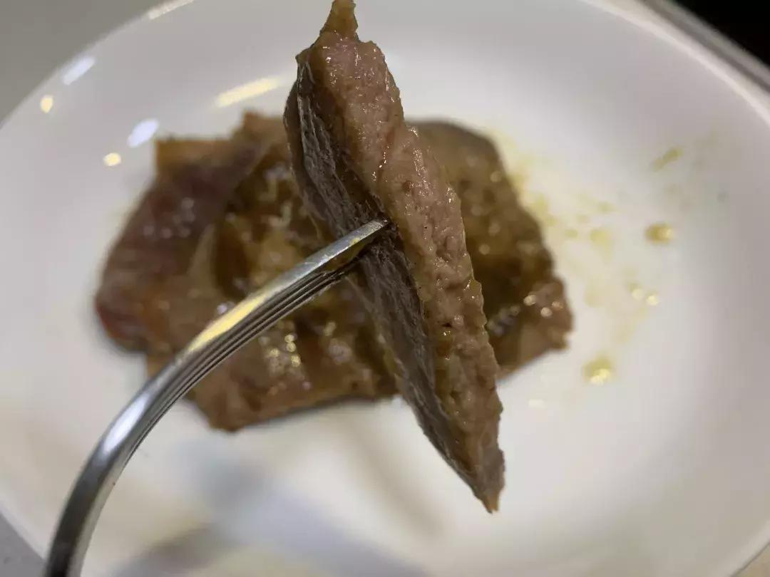 20元的拼接牛排和200元的原切牛排有啥差别？怎么辨别牛排好坏？