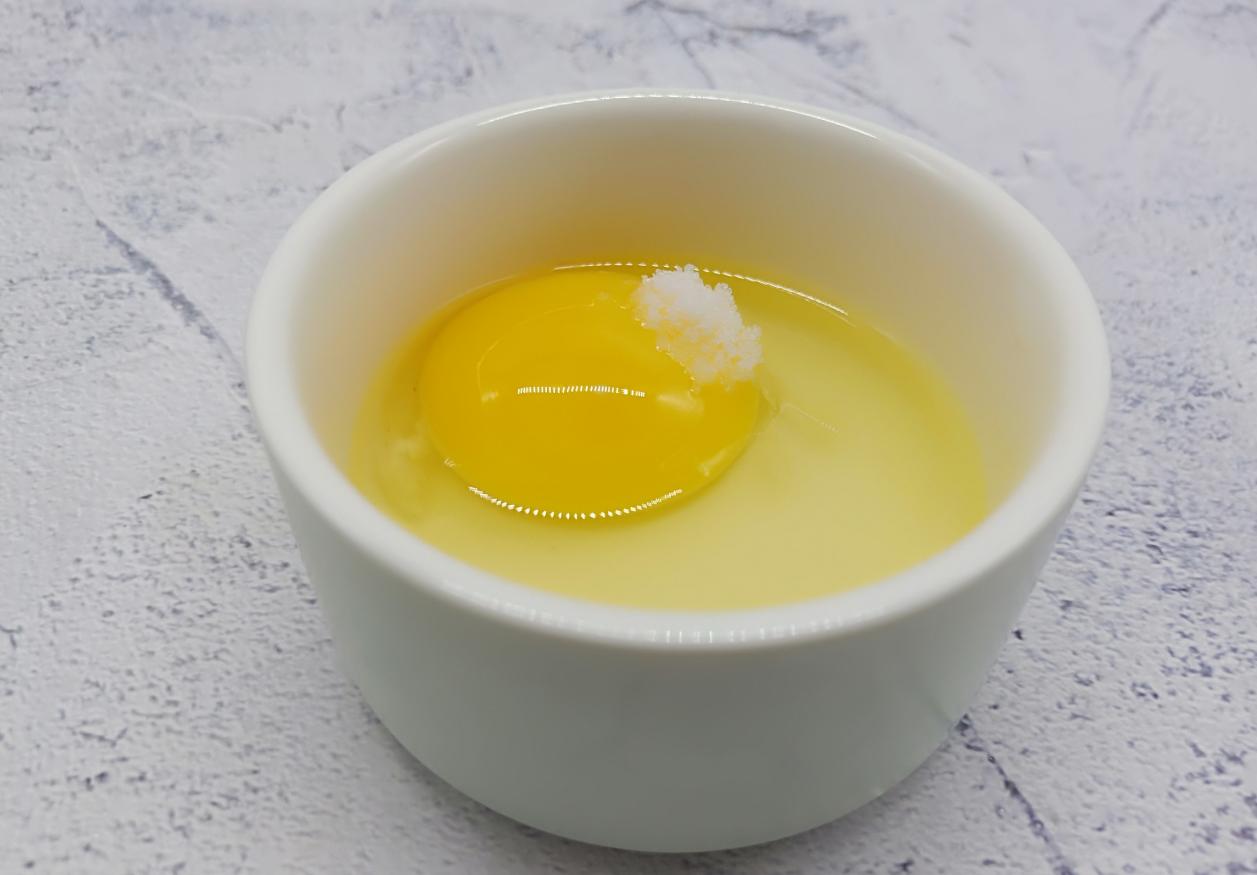 油炸虾酥脆的方法有面包糠,油炸虾是不是要裹面包糠