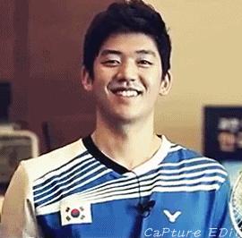 情人节这天，他送女神一把ZF2球拍后...附2.14拯救指南