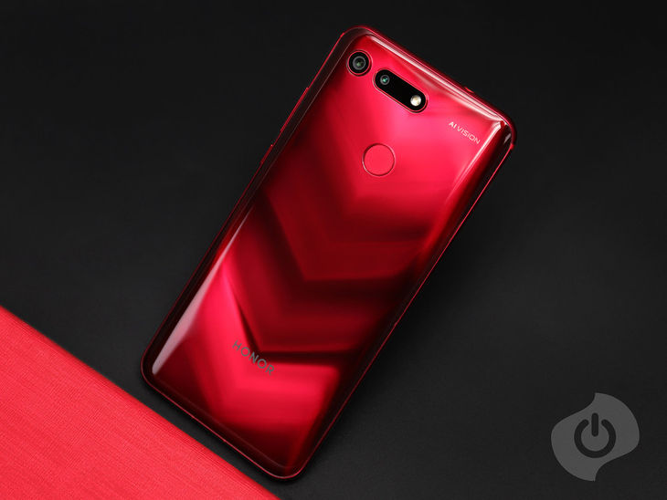 荣耀v20对比华为p20,荣耀v20标配跑分