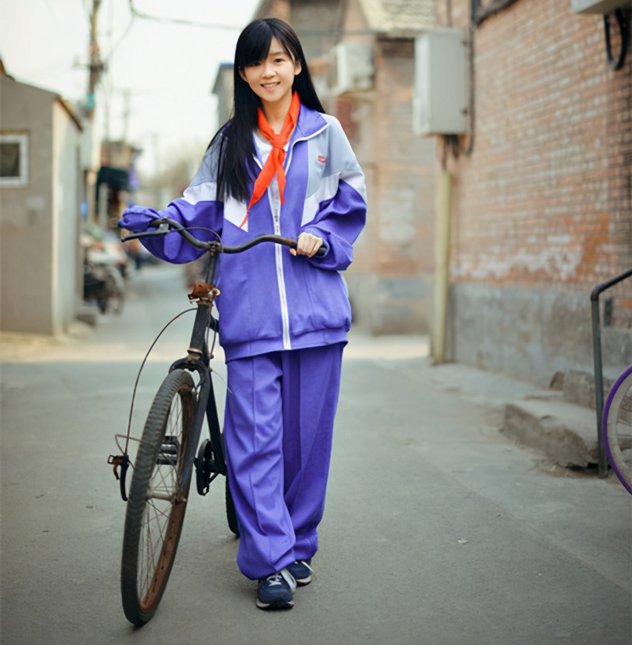 世界各国的校服对比,世界各国学生校服