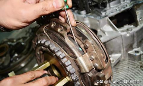 大众凌渡变速箱坏之前征兆,凌渡变速箱故障灯亮怎么回事