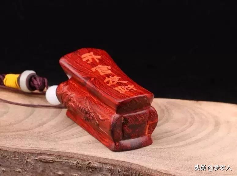 老木匠说“凳不离三、门不离五、床不离七、棺不离八、桌不离九”