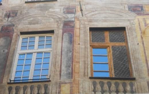 世界上最迷惑的国家:墙上画假窗户分不清真假,原因只是为*税逃**