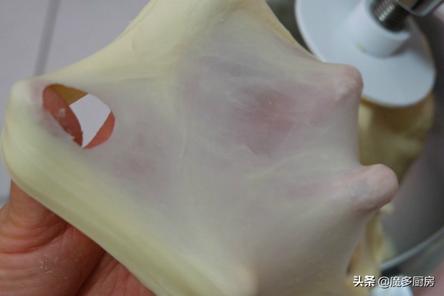 不加黄油炼乳葡萄干面包,蛋挞加淡奶油和炼乳葡萄干做法