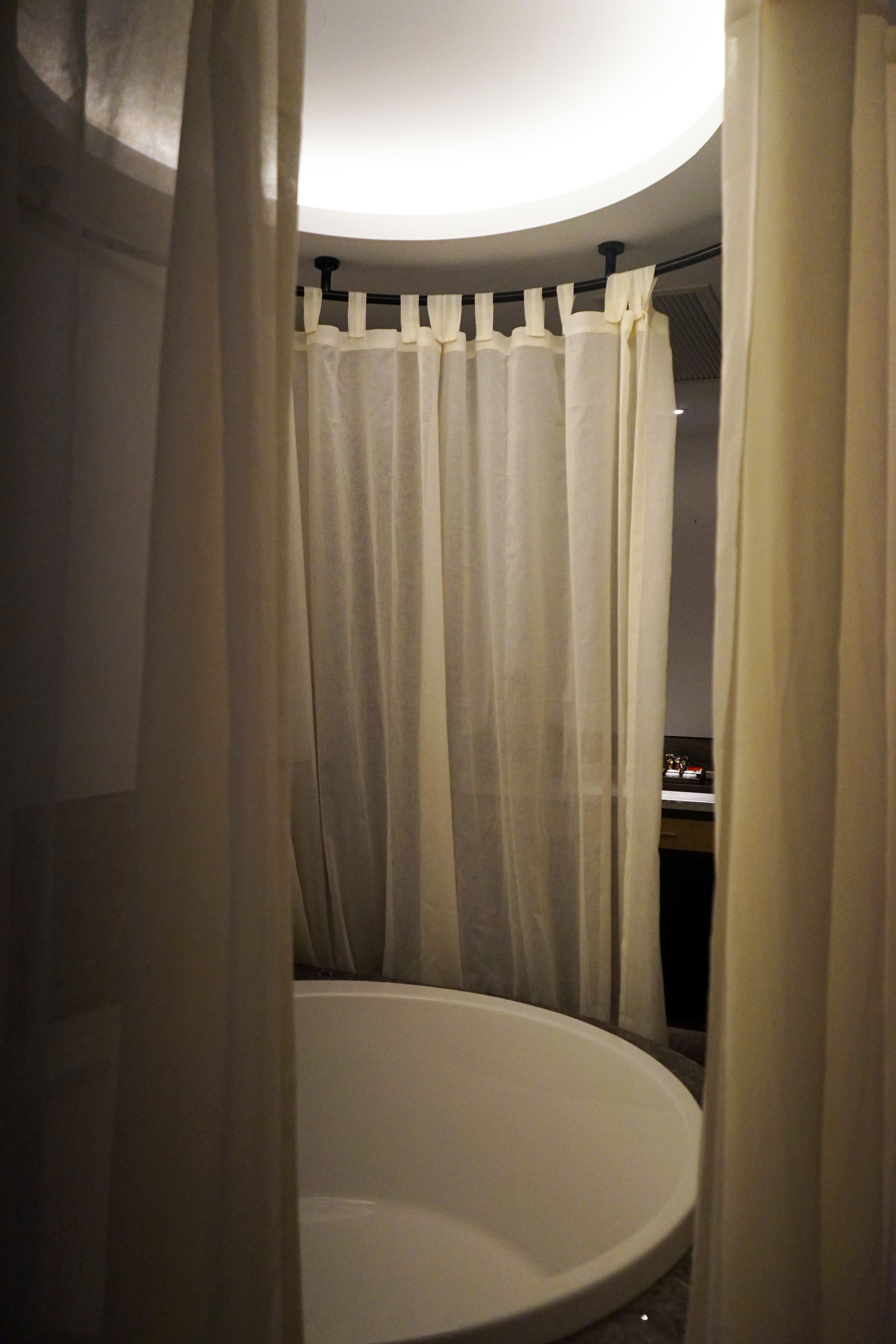 苏州是个温柔的地方,苏州人是个雅致的女人