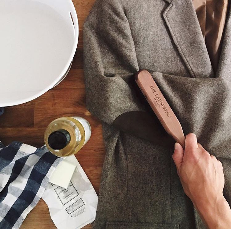 羊毛衫与羊绒衫哪个好打理,买了很贵的羊毛大衣