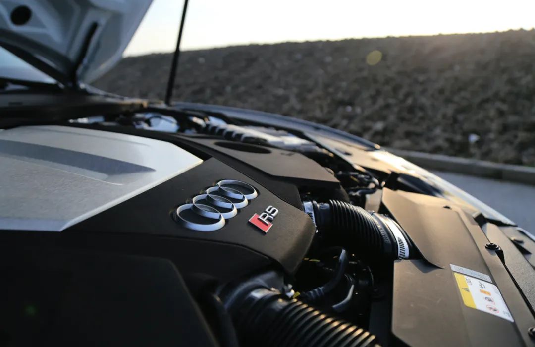 燃油车的魅力奥迪rs7,中国首台奥迪rs7-r