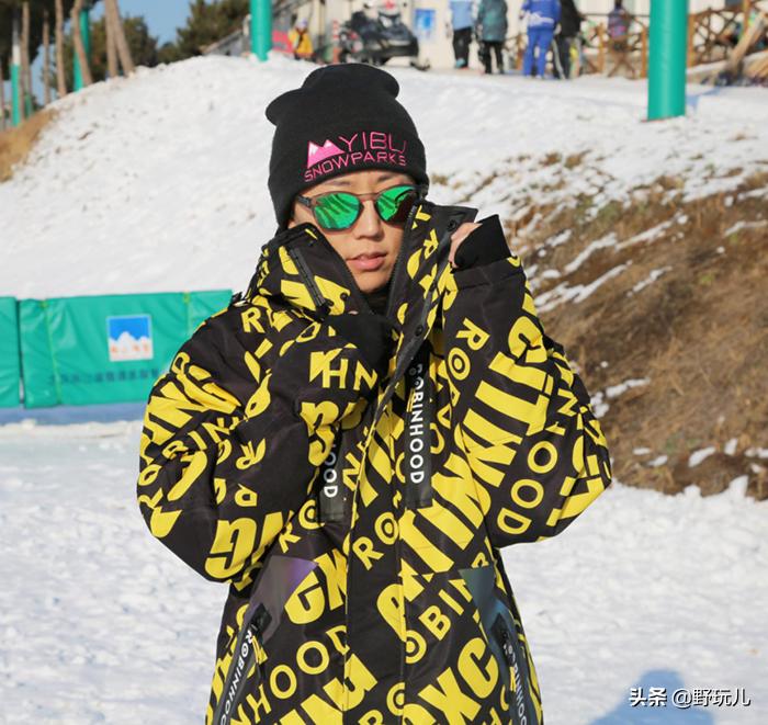 运动服饰新潮流,谁说运动上衣穿不出高定感