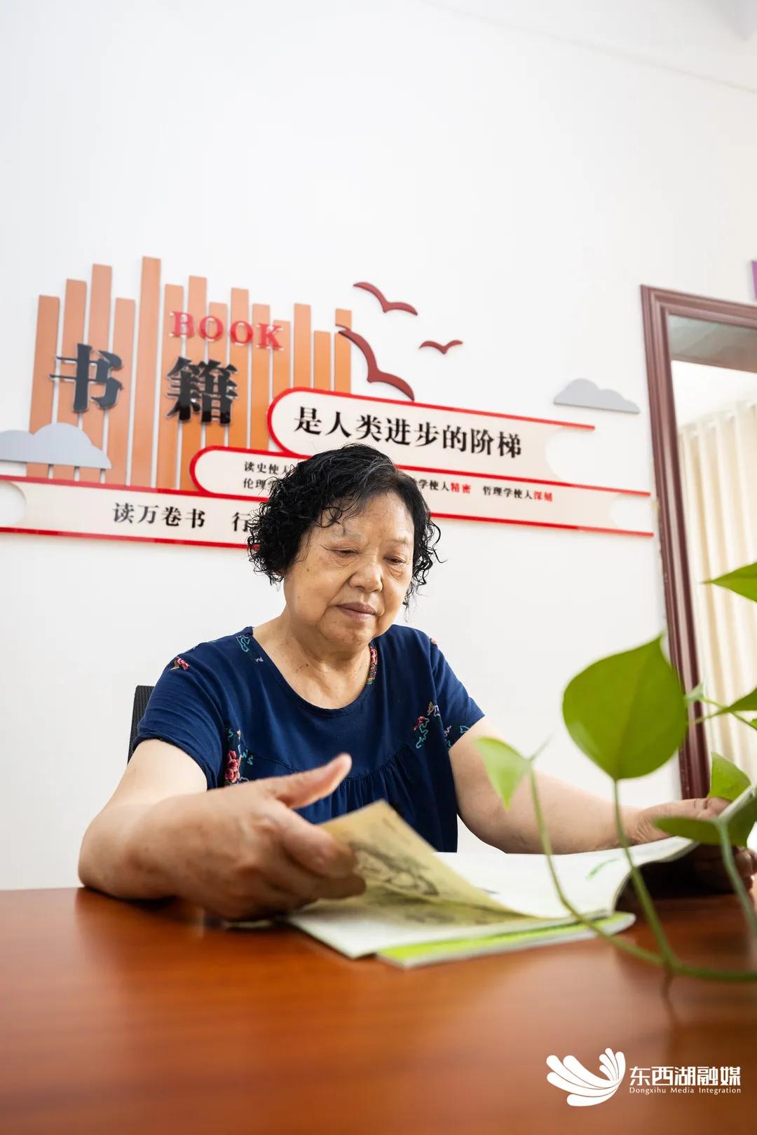 升级开放!长青街的老人,乐呵呵!