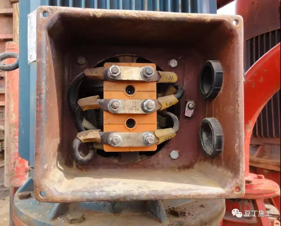 施工现场常见的临时用电违规现象,电力施工现场常见违章现象