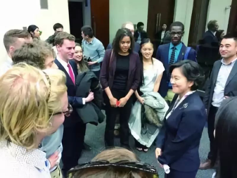 华春莹：一个你永远惹不起的女人