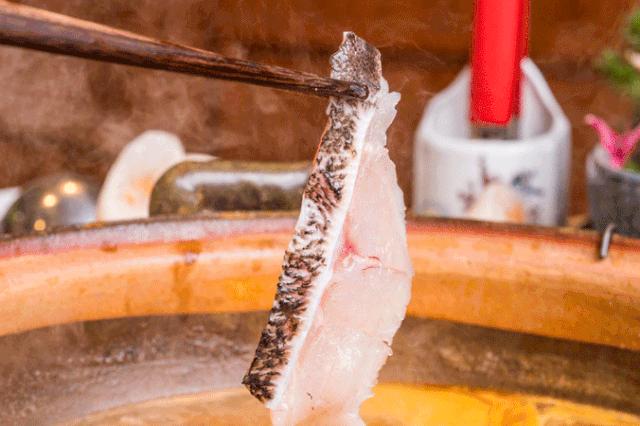 排爆新天地!魔都港式火锅界杀出黑马,开卖「澳洲青龙黄金锅」