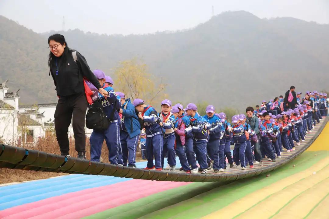 优秀少先队大队辅导员评选事迹,区优秀少先队员事迹介绍