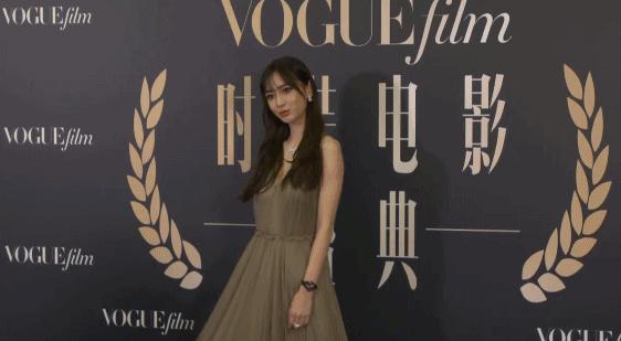 女星红毯撞衫,红毯女星难逃撞衫魔咒