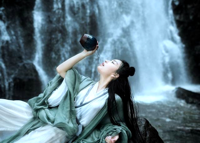 古人七言对联描写春天,诗词对联写春天