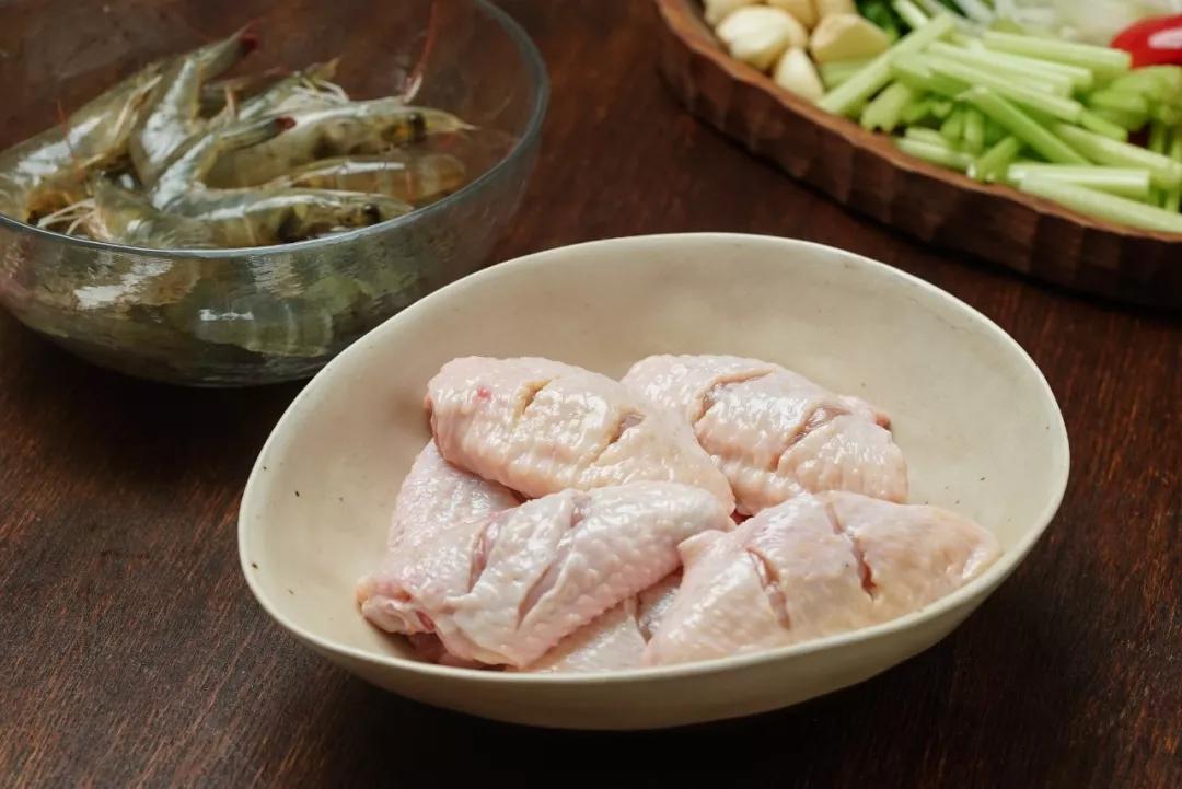 不加一滴水,让你一口入魂的三汁焖锅