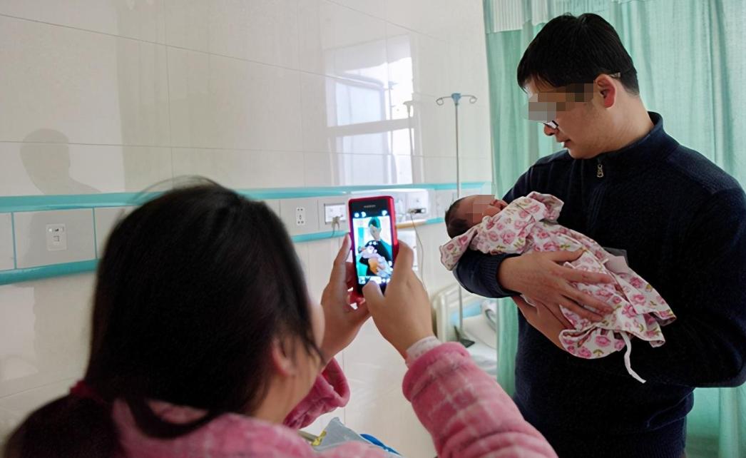 爸爸姓周姓什么比较好听,爸爸姓周妈妈姓文有什么好名字