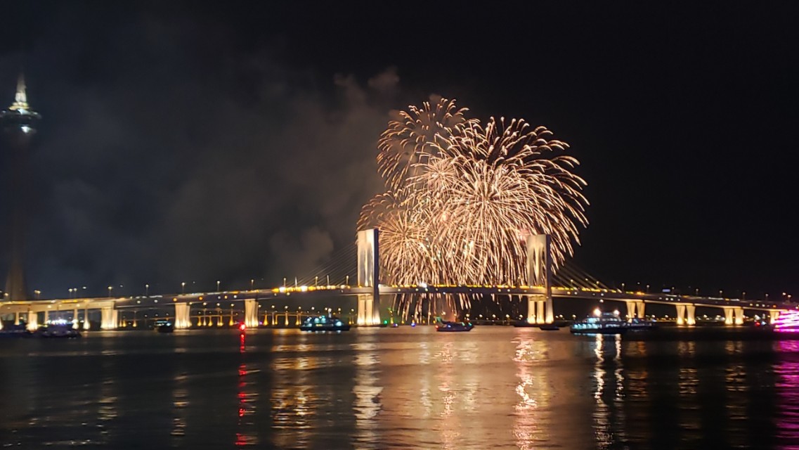 三星galaxys9直播,三星galaxys9视频