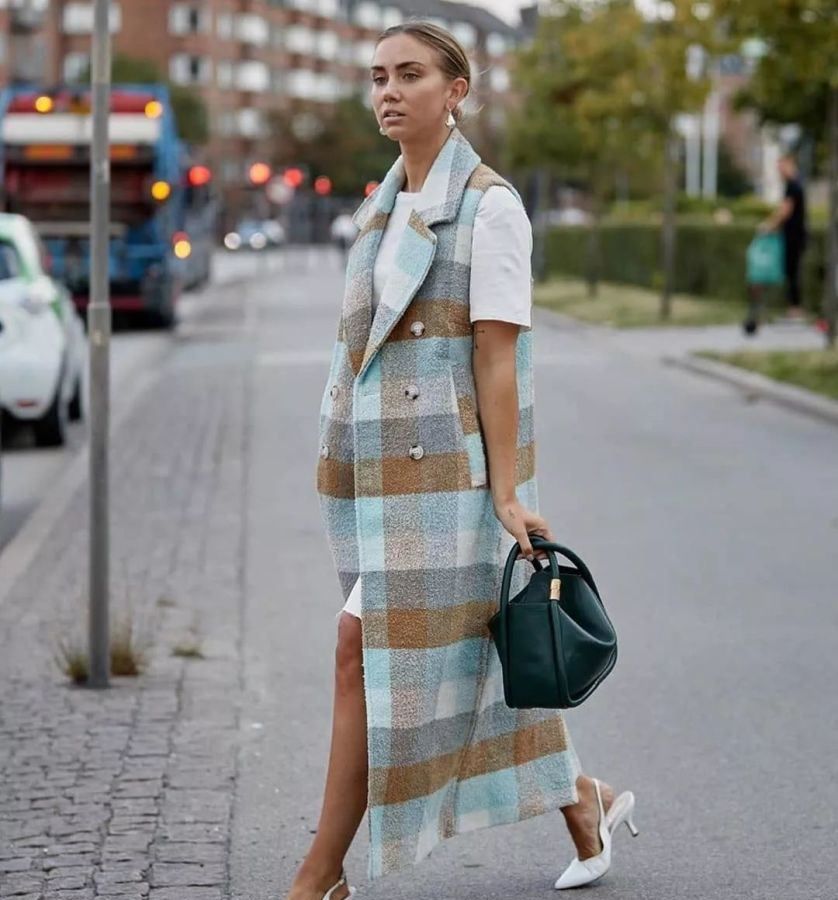 刘雯最近出席的时装周,刘雯时装秀近图