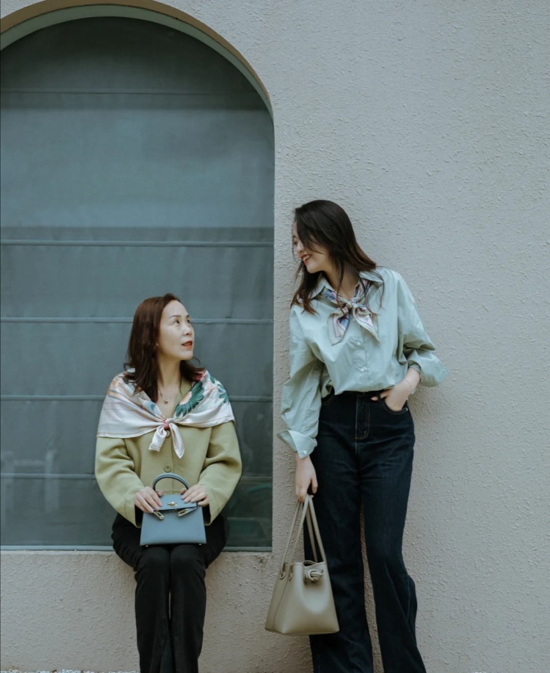 中老年妇女如何穿搭显年轻有气质,中老年气质优雅穿搭高级感