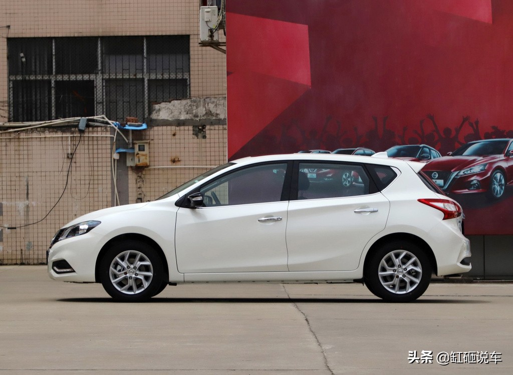 最新款日产骐达价格,11款骐达空间大吗