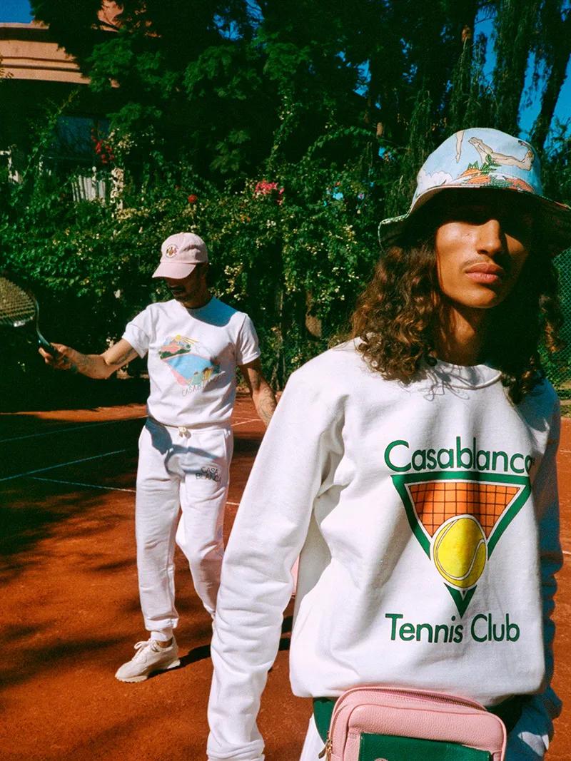 瑜伽服后面的球,瑜伽服后面蝴蝶结