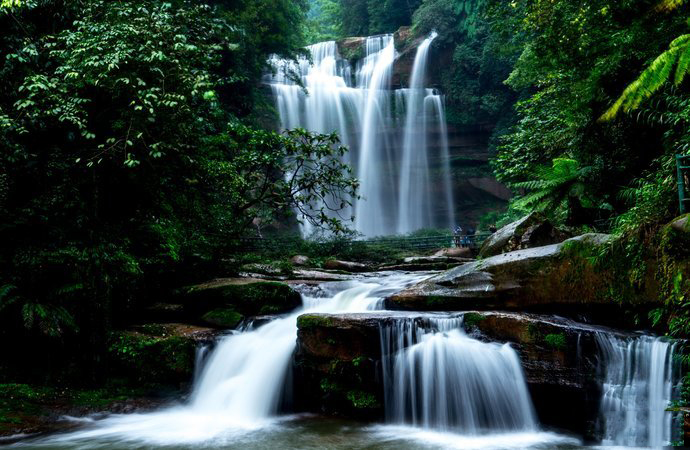 这个夏天总要来看看贵州的瀑布吧,贵州四月能看到黄果树瀑布吗