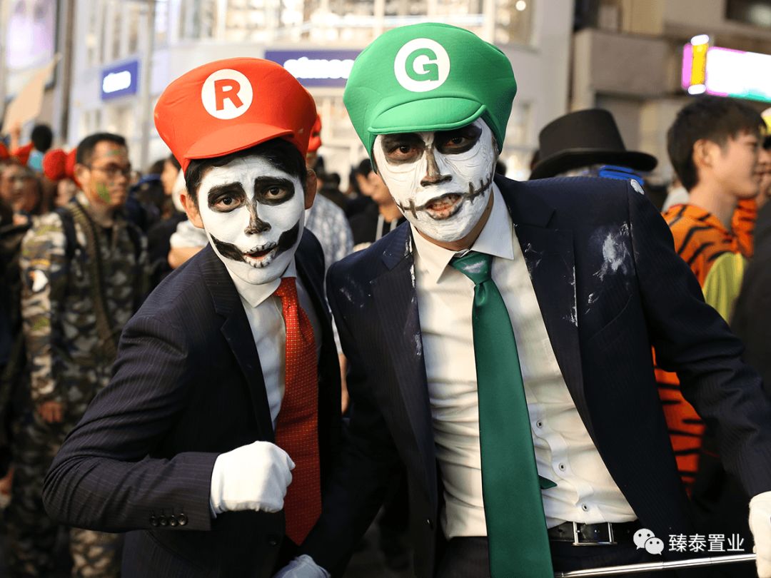 范冰冰蕾哈娜蓝色妆容,范冰冰蕾哈娜