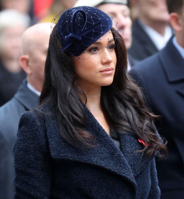 金卡戴珊宣布恋情,金卡戴珊格莱美颁奖