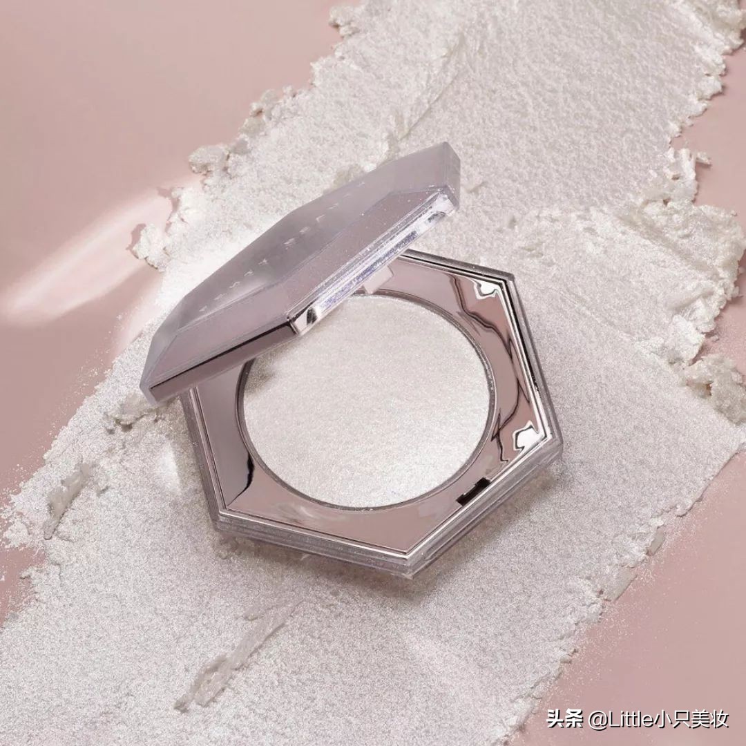 公认好用大牌的彩妆有哪些牌子,深扒女明星彩妆品牌推荐