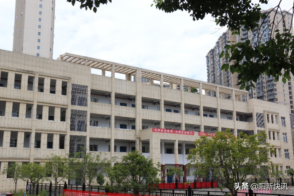 阳新县第三中学2022年中考喜报,阳新三中初中2019升学率