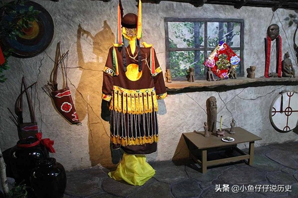 娓呮湞鐨囧璺崇怀瑙嗛,灏佸缓杩蜂俊璺崇鎻