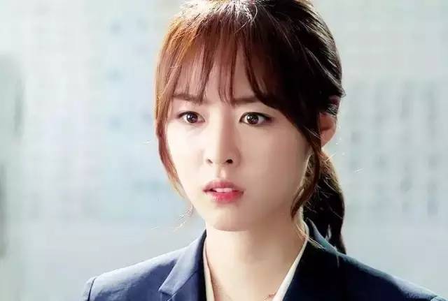 把水光针当饭吃？这位网红简直丧心病狂！整容后年入千万