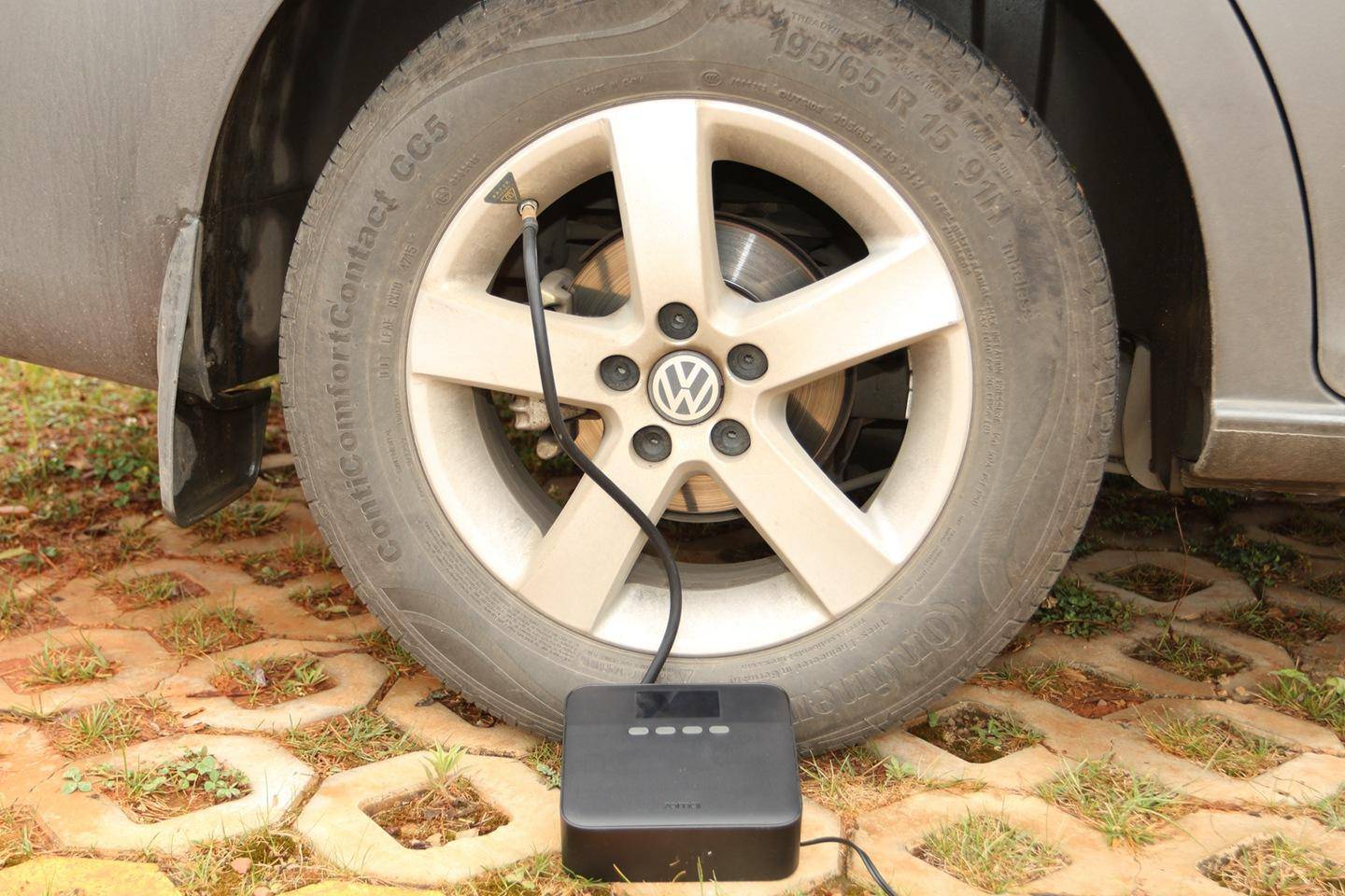 70迈轮胎充气泵青春版怎么使用,70迈车载汽车轮胎充气泵