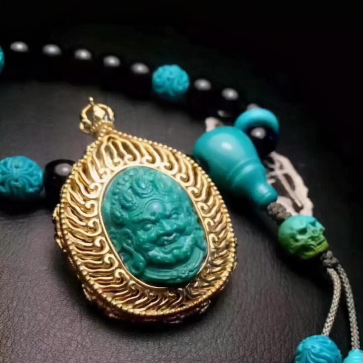 绿松石能配弥勒佛吗,绿松石可以搭配朱砂吗