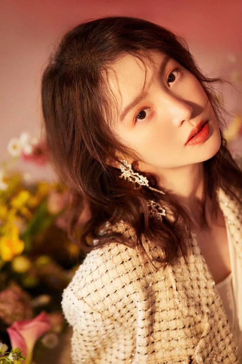 乘风破浪的姐姐金晨私下打扮,乘风破浪一初舞台金晨