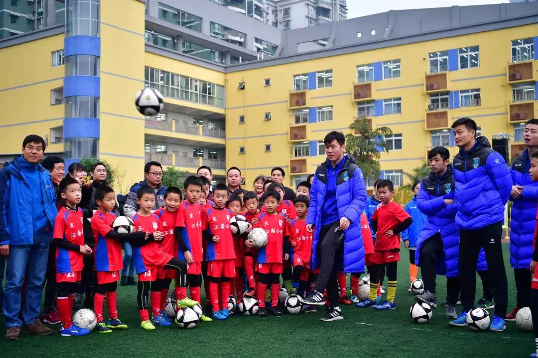 德育南岸粉墨飘香｜踢好脚下每一球走好人生每一步