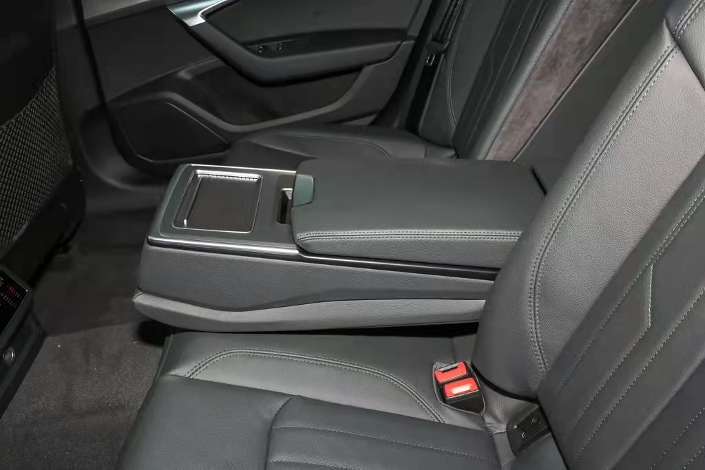 奥迪a6l二手车缺点,奥迪a6l有哪些优缺点