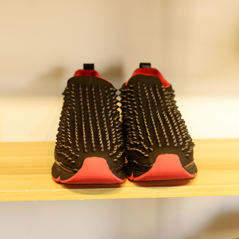 一双鞋子很重要,一双鞋子最重要的就是舒适感