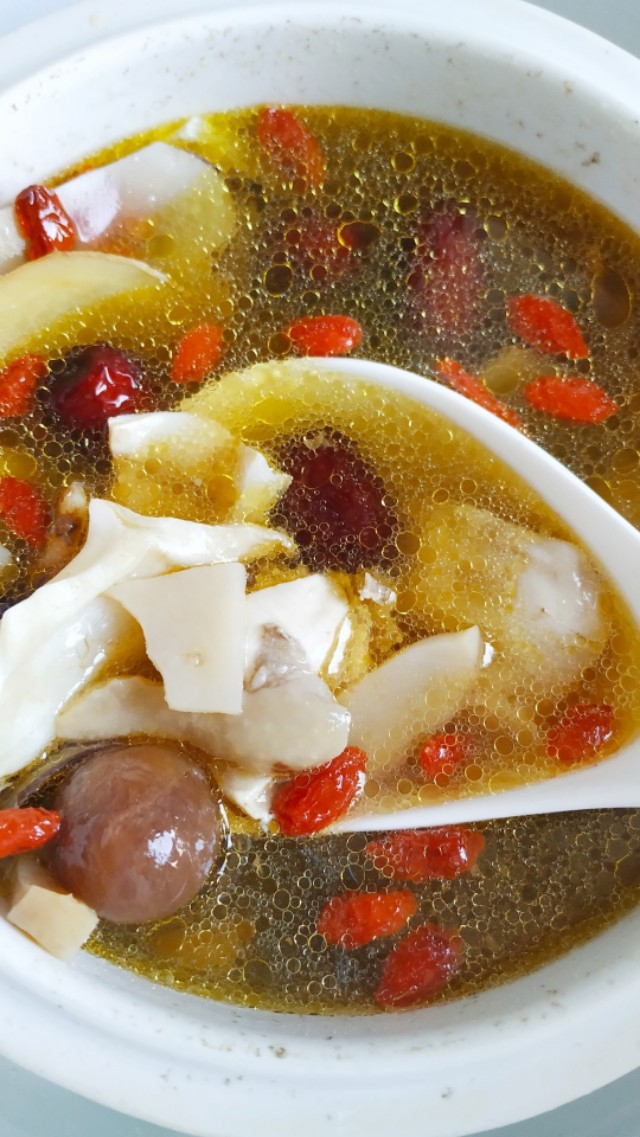 十全大补汤对女生的好处,养生十全大补汤